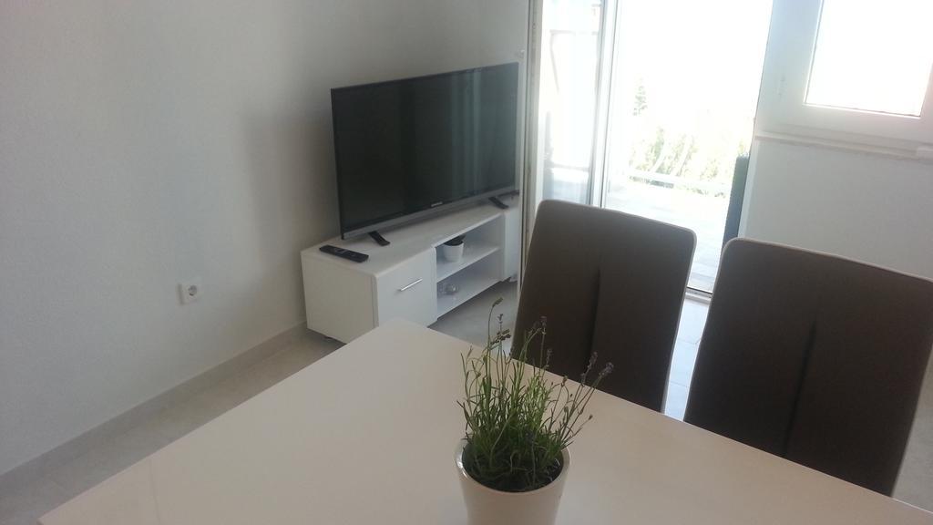 Apartments Itd Τρογκίρ Δωμάτιο φωτογραφία
